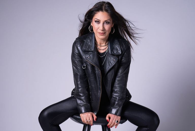Pelin Özülkü 'Oh ne ala Mualla' diyor Pelin Özülkü 'Oh ne ala Mualla' diyor